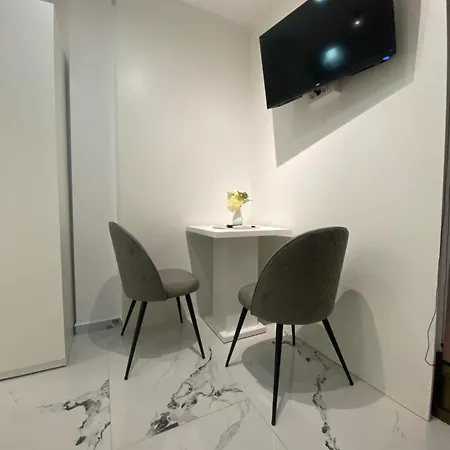 Vito - Free Parking * Vranje